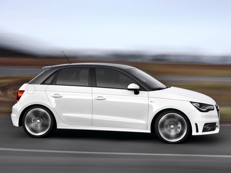  Audi A1 Sportback TDI S-Line (8X) 2012 года  (фото 16 из 19)